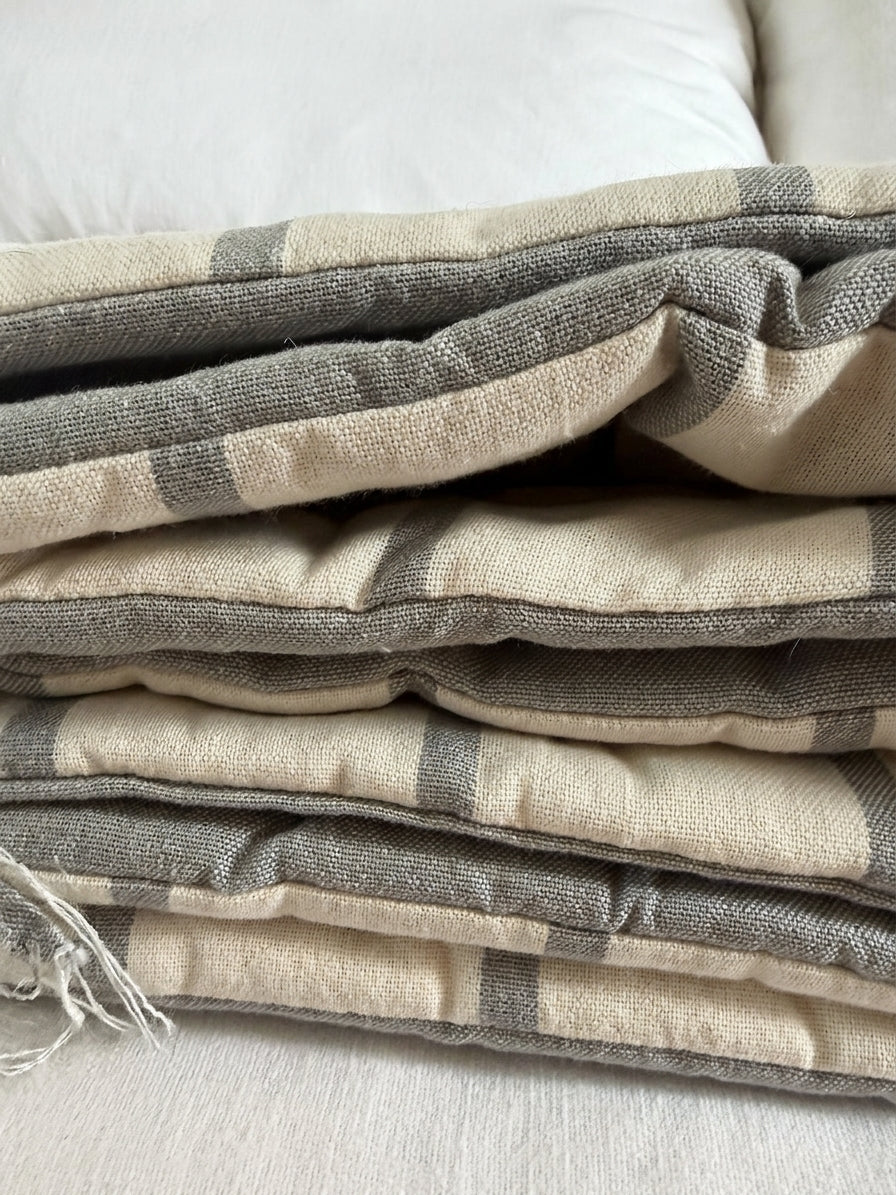 Pillow Soft Rayas Gris & Off White- 220x80 | 10% OFF