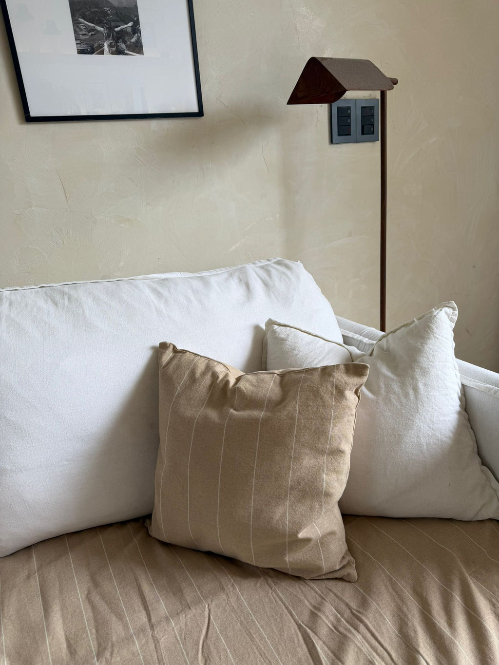 Pillow Soft Líneas Tostado & Off White - 220x80 | 10% OFF