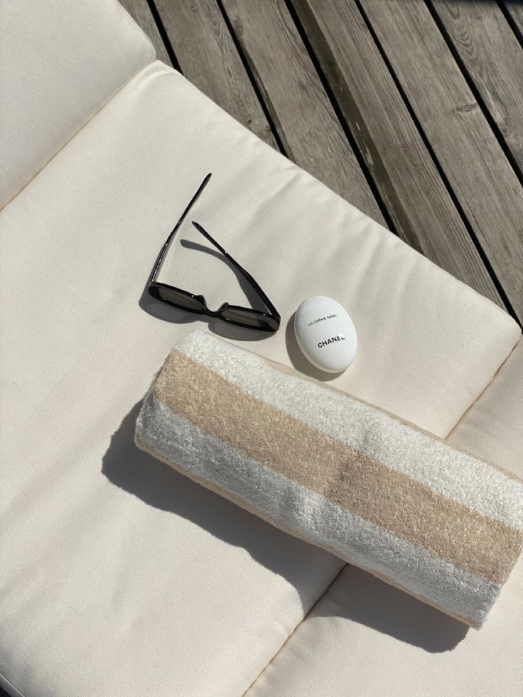 Toallón Beach Beige & Blanco | 15% OFF